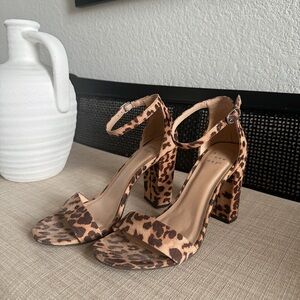 Cheetah Heel